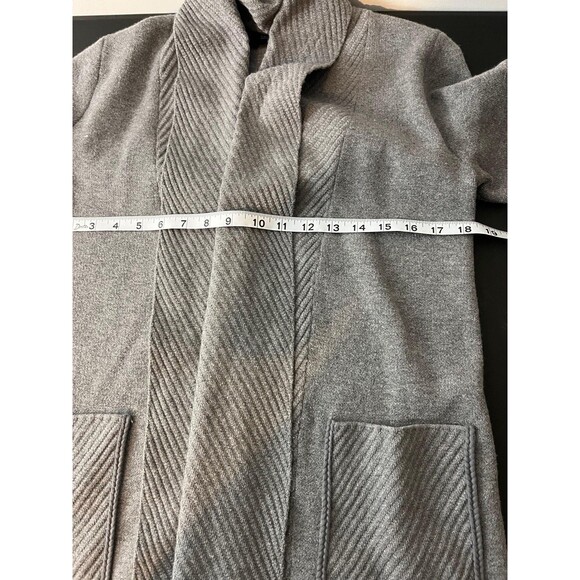 Tahari Sweater Womens Medium Gray Open Front Cardigan Shawl Collar Pockets Knit - Picture 6 of 7
